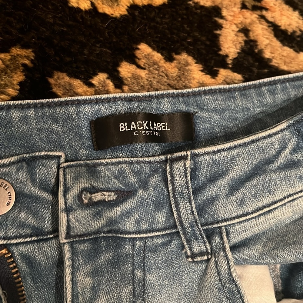 Black Label Women’s Jeans - Picture 3 of 3